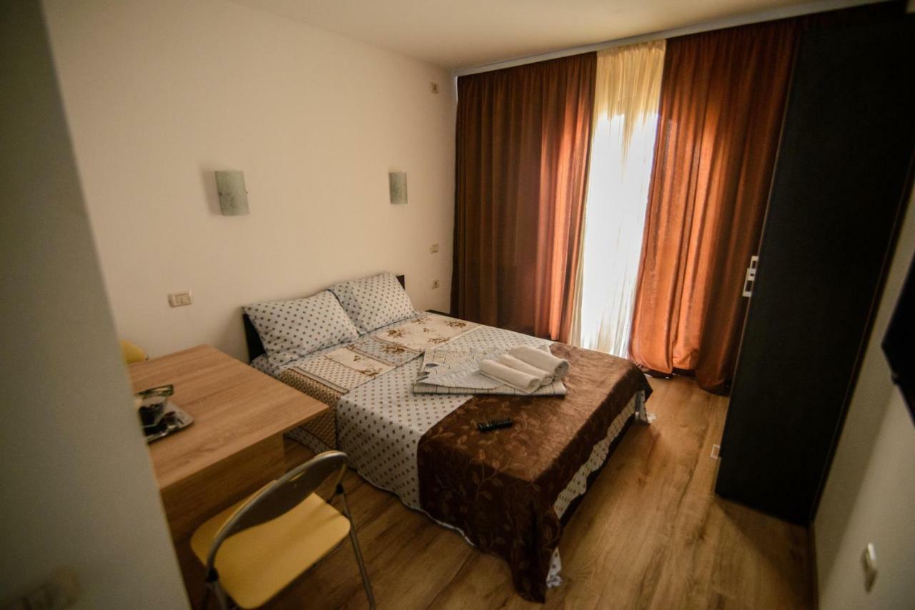 Vila Onasis Techirghiol Bagian luar foto