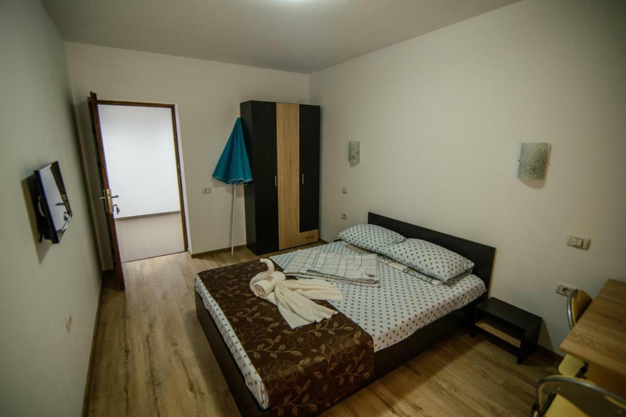 Vila Onasis Techirghiol Bagian luar foto